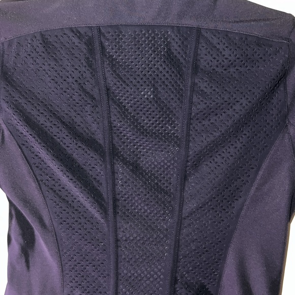 Lululemon Get Your Peek On Jacket, size 2 - Picture 4 of 5